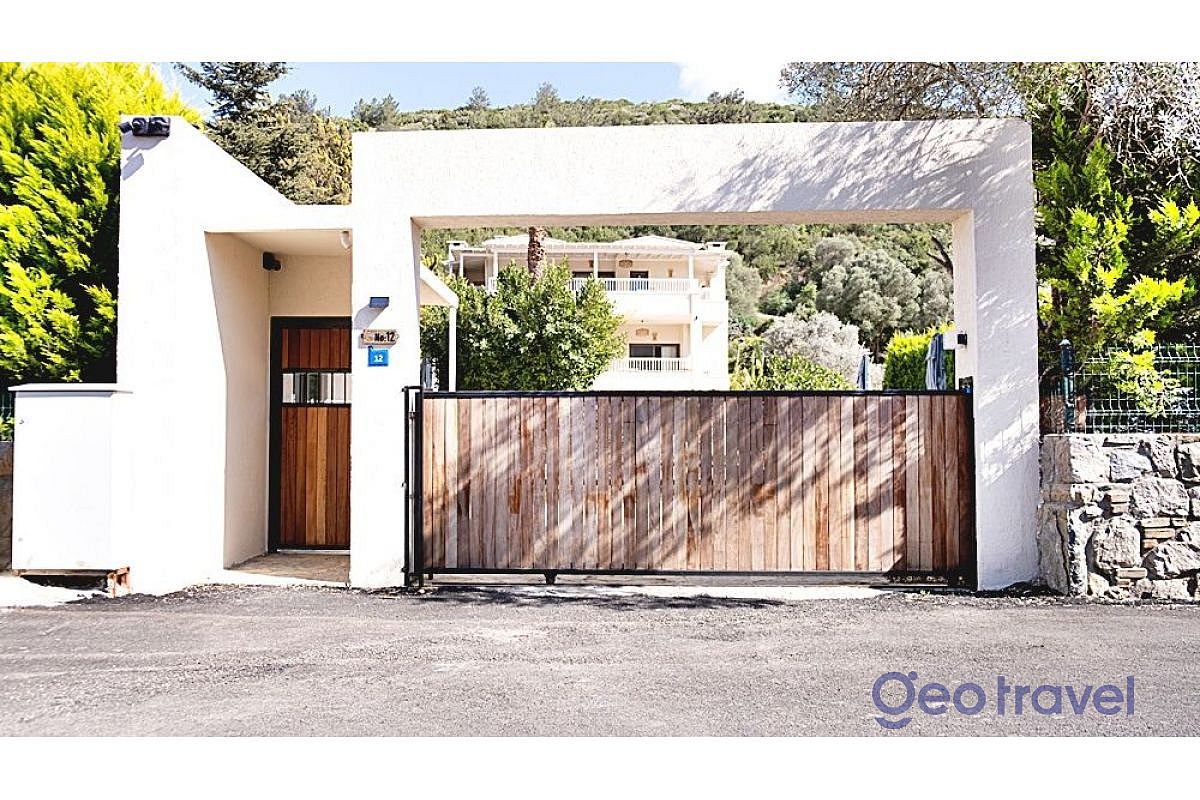 torba-mansion-flat-gate-12-3-2-15445377526.jpg