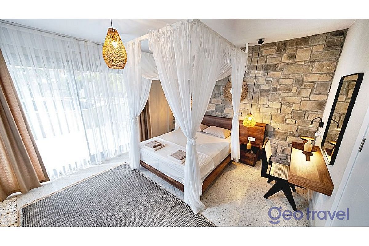 torba-mansion-indoor-12-1-3-15445372783.jpg